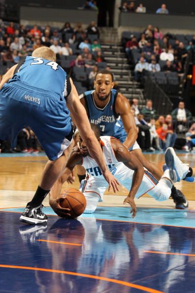 速反击和中 速反击和中